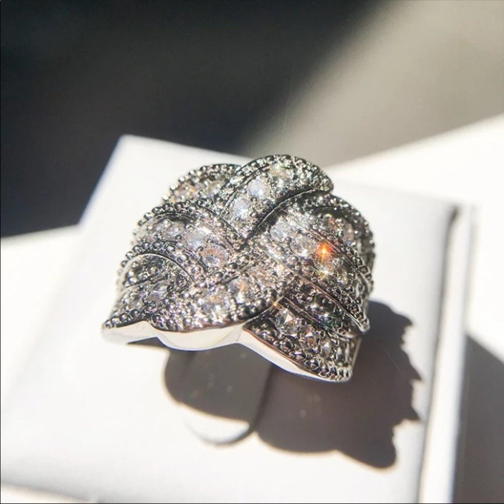 New Sterling Silver Twisted Diamond Ring - Picture 2 of 6